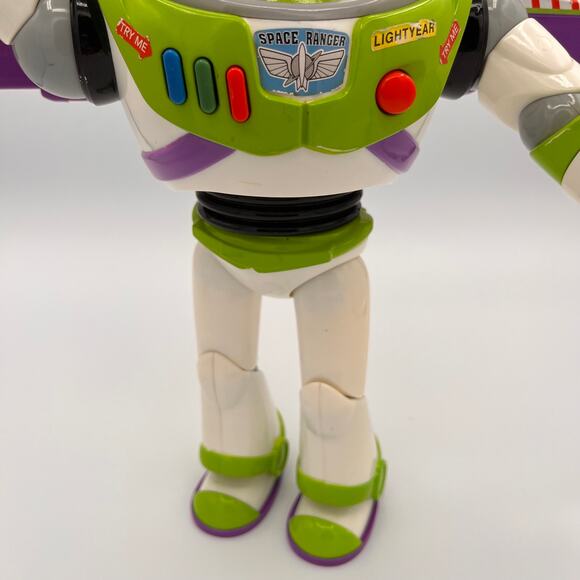 Disney Toy Story Buzz Lightyear Talking Action Figure Disney Store London - Picture 10 of 12